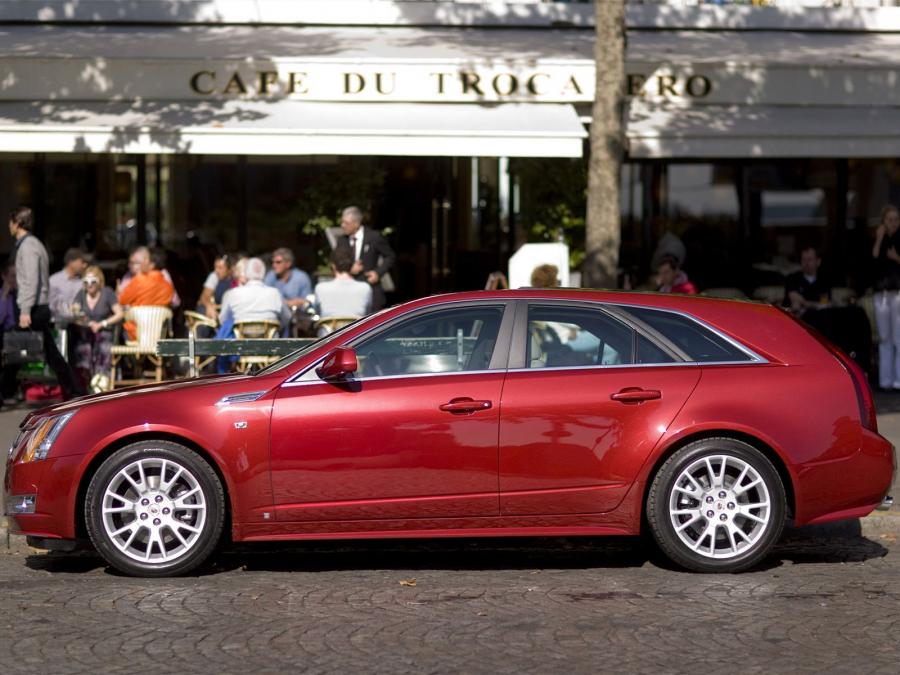  Cadillac CTS Sport Wagon 2009 года  (фото 15 из 28)